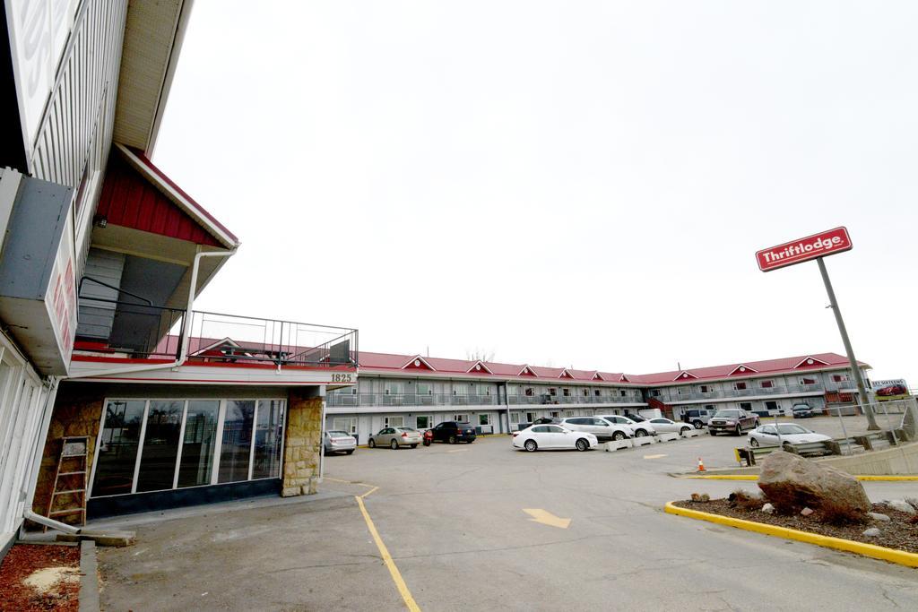 Thriftlodge Saskatoon Esterno foto