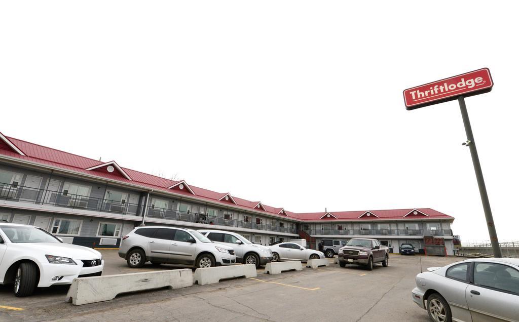 Thriftlodge Saskatoon Esterno foto