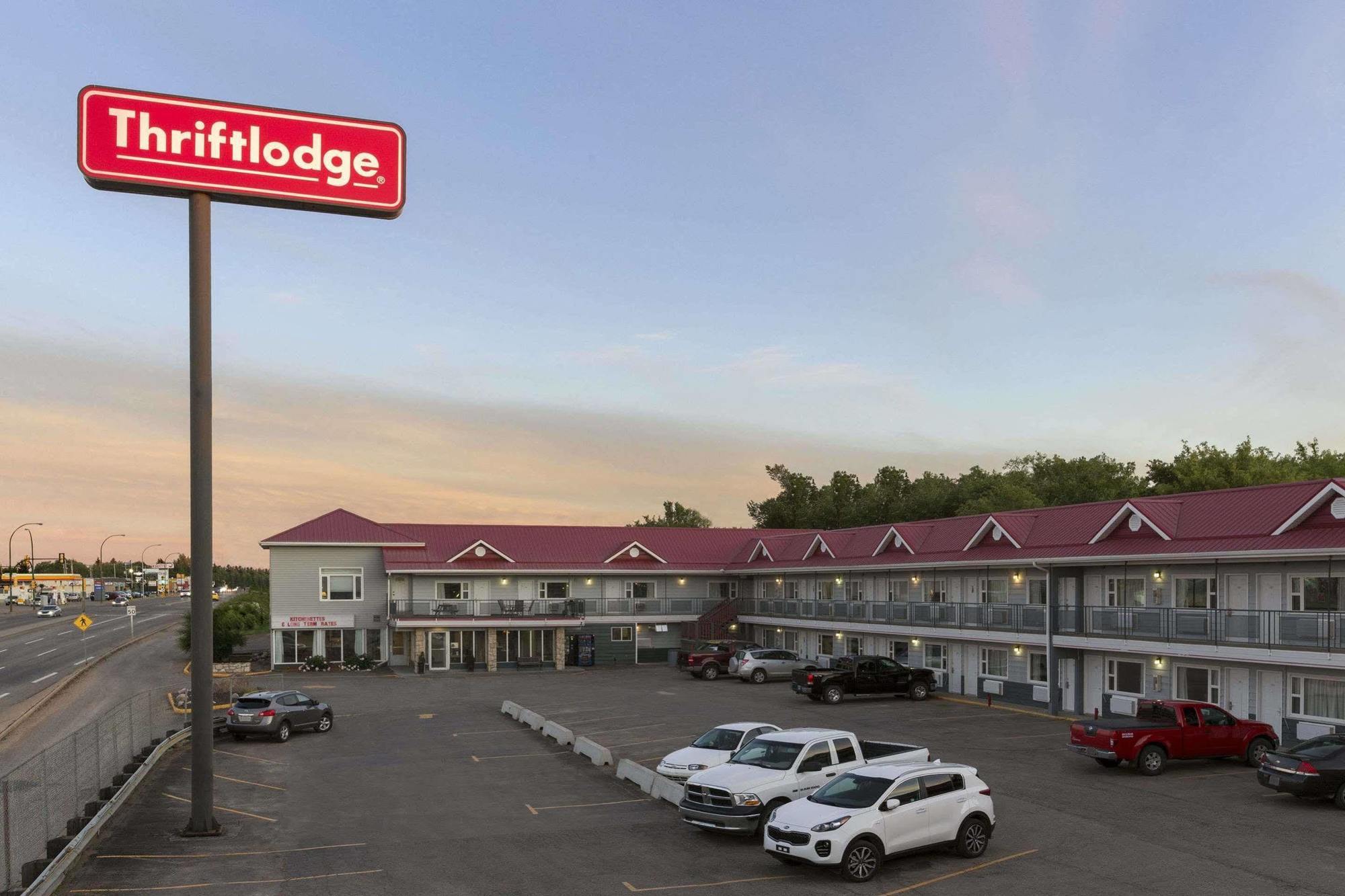 Thriftlodge Saskatoon Esterno foto