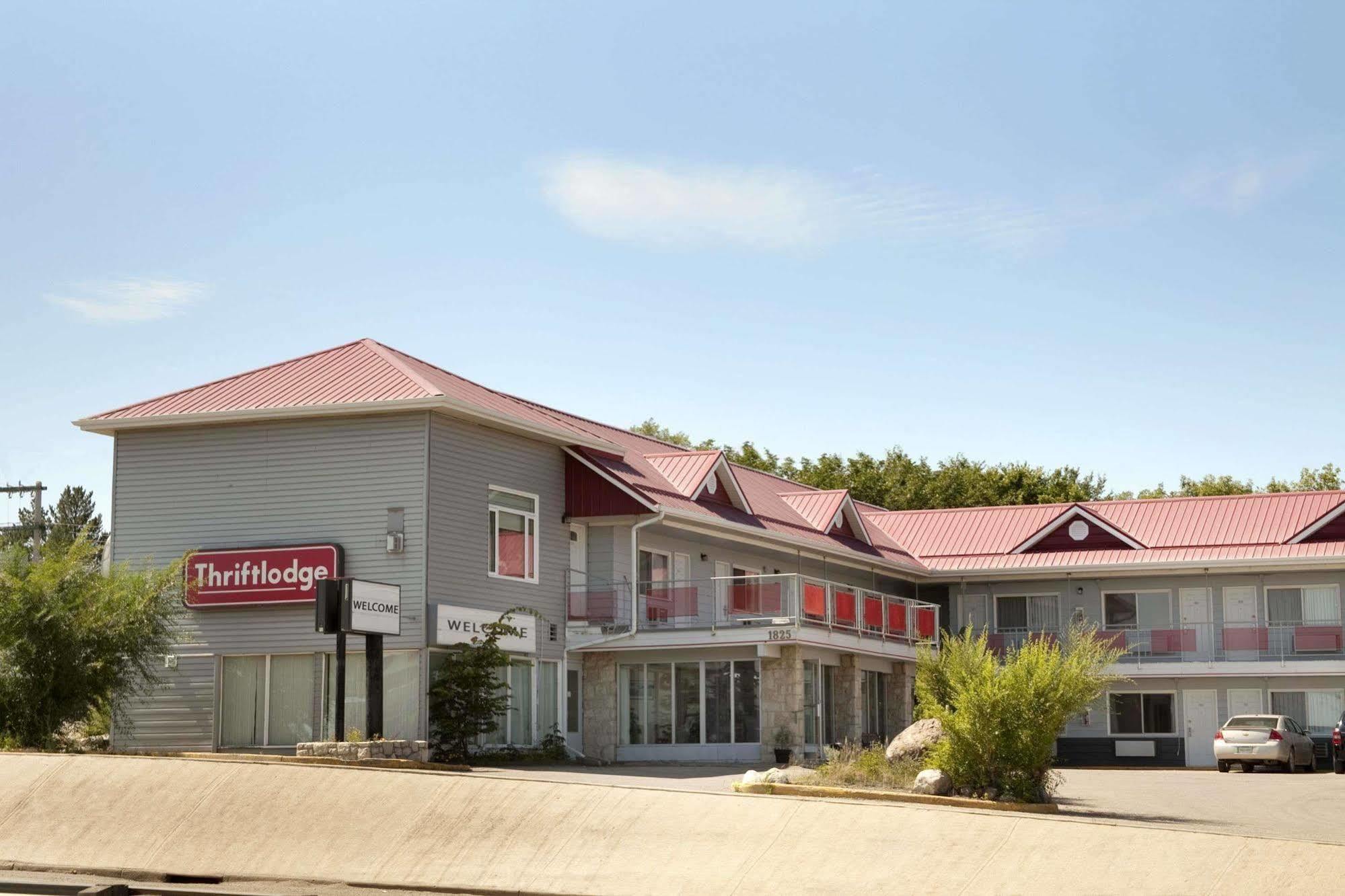 Thriftlodge Saskatoon Esterno foto